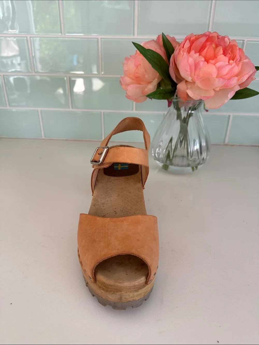 N/A stylish swedish